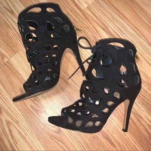 CutOut Booties